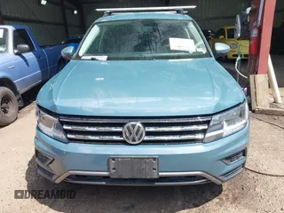 2019 Volkswagen Tiguan S z VIN 3VV0B7AX2KM118969, wystawiony jako IAAI lot #42148251 z przebiegiem 70 888 mil mil oraz . Historia ofert i sprzedaży dostępna na DreamBid. Obrazek 12.