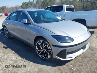 2023 Hyundai Ioniq 6 SEL z VIN KMHM34AA0PA026606, wystawiony jako IAAI lot #41631050 z przebiegiem 16 272 mil mil oraz . Historia ofert i sprzedaży dostępna na DreamBid. Obrazek 1.