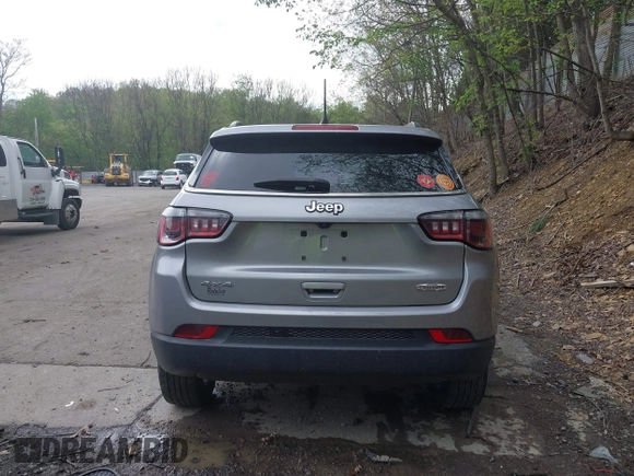 2020 Jeep Compass Latitude с VIN 3C4NJDBB7LT240789, выставлен на аукционе IAAI как лот 42158752 с пробегом 37 403 миль миль и . История ставок и продаж доступна на DreamBid. Изображение 17.