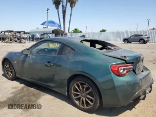 2020 Toyota 86 GT with VIN JF1ZNAE15L9750290, listed as a Copart auction lot 60930224 with 58,184 mi miles and Salvage Title. Bid and sale history available at carsss.com. Image 2.