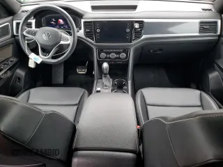 2021 Volkswagen Atlas SEL with VIN 1V2SE2CA6MC202211, listed as a Copart auction lot 42367425 with 44,481 mi miles and Salvage title. Bid and sale history available at DreamBid. Image 8.