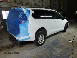 2021 Chrysler Voyager LXi with VIN 2C4RC1DG2MR552266, listed as a Copart auction lot 50742615 with 102,422 mi miles and Salvage Title. Bid and sale history available at DreamBid. Image 3.