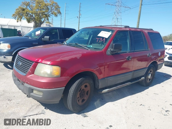 2004 Ford Expedition Special Service with VIN 1FMPU16L84LB04455, listed as a IAAI auction lot 41736767 with 286,292 mi miles. Bid and sale history available at carsss.com. Image 2.