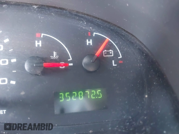 2008 Ford Econoline Cargo Commercial with VIN 1FTNE14W88DA37748, listed as a IAAI auction lot 41169318 with 352,872 mi miles. Bid and sale history available at carsss.com. Image 15.