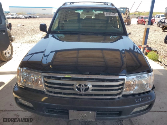 2006 Toyota Land Cruiser with VIN JTEHT05J262098694, listed as a Copart auction lot 49923375 with 174,779 mi miles and Salvage Title. Bid and sale history available at carsss.com. Image 5.