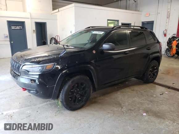 2019 Jeep Cherokee Trailhawk z VIN 1C4PJMBX2KD317917, wystawiony jako Copart lot #61079955 z przebiegiem 94 169 mil mil oraz Czysty tytuł • Clean title. Historia ofert i sprzedaży dostępna na DreamBid. Obrazek 1.