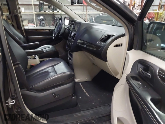 2012 Chrysler Town & Country Touring L with VIN 2C4RC1CGXCR170910, listed as a IAAI auction lot 41911179 with 167,850 mi miles and . Bid and sale history available at carsss.com. Image 5.