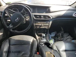 2018 Infiniti QX30 z VIN SJKCH5CP2JA042013, wystawiony jako Copart lot #57301245 z przebiegiem Nie podano mil oraz Tytuł czysty. Historia ofert i sprzedaży dostępna na DreamBid. Obrazek 8.