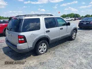 2006 Ford Explorer XLT z VIN 1FMEU63E96UA54379, wystawiony jako IAAI lot #42277129 z przebiegiem 285 795 mil mil oraz . Historia ofert i sprzedaży dostępna na DreamBid. Obrazek 4.