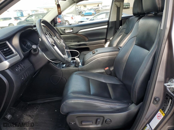 2019 Toyota Highlander SE with VIN 5TDJZRFH7KS574087, listed as a Copart auction lot 86127534 with 64,810 mi miles and Salvage Title. Bid and sale history available at carsss.com. Image 7.