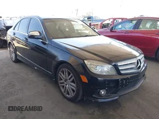 2008 Mercedes-Benz C 300 Sport z VIN WDDGF54X98F105488, wystawiony jako IAAI lot #42327738 z przebiegiem 142 958 mil mil oraz . Historia ofert i sprzedaży dostępna na DreamBid. Obrazek 1.