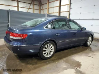 2007 Hyundai Azera SE with VIN KMHFC46F37A181759, listed as a Copart auction lot 77031524 with 179,885 mi miles and Clean Title. Bid and sale history available at carsss.com. Image 3.