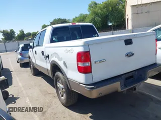 2005 Ford F-150 XLT z VIN 1FTPW14525KC61361, wystawiony jako IAAI lot #42482768 z przebiegiem 260 649 mil mil oraz . Historia ofert i sprzedaży dostępna na DreamBid. Obrazek 3.