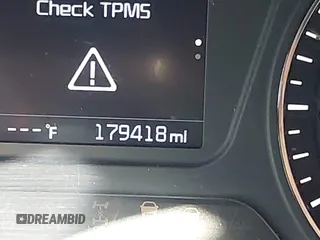 2016 Kia Sorento LX with VIN 5XYPG4A3XGG120676, listed as a IAAI auction lot 40568581 with 179,418 mi miles. Bid and sale history available at carsss.com. Image 16.
