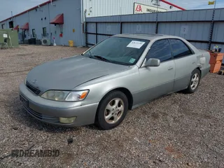 1998 Lexus ES 300 with VIN JT8BF28G9W5016146, listed as a IAAI auction lot 42672230 with 303,819 mi miles and . Bid and sale history available at DreamBid. Image 2.