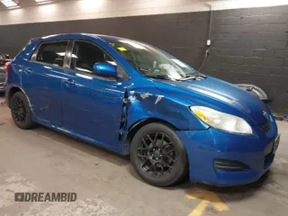 2009 Toyota Matrix with VIN 2T1KU40E29C139551, listed as a IAAI auction lot 41938841 with 117,902 mi miles. Bid and sale history available at carsss.com. Image 1.