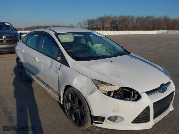 2012 Ford Focus SE with VIN 1FAHP3F29CL251911, listed as a IAAI auction lot 41757300 with 160,968 mi miles. Bid and sale history available at carsss.com. Image 6.