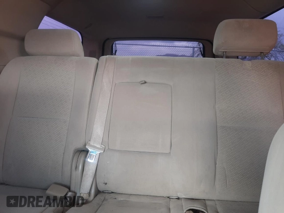 2007 Chevrolet Suburban LTZ with VIN 3GNFC16027G307987, listed as a Copart auction lot 53152505 with 206,263 mi miles and Salvage title. Bid and sale history available at DreamBid. Image 10.