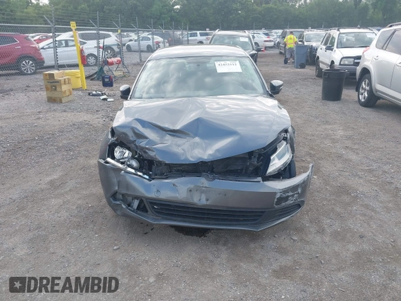 2011 Volkswagen Jetta SE with VIN 3VWDX7AJ5BM388532, listed as a IAAI auction lot 42453112 with 120,170 mi miles and . Bid and sale history available at DreamBid. Image 12.