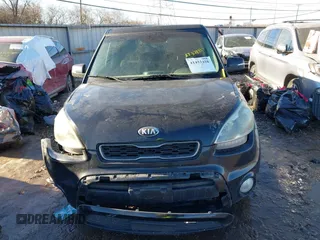 2013 Kia Soul ! with VIN KNDJT2A6XD7539247, listed as a IAAI auction lot 41452416 with 378,887 mi miles. Bid and sale history available at carsss.com. Image 12.