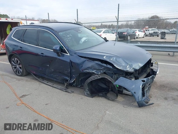 2022 Volvo XC60 Momentum z VIN YV4L12RK0N1059848, wystawiony jako IAAI lot #41714245 z przebiegiem 31 404 mil mil oraz . Historia ofert i sprzedaży dostępna na DreamBid. Obrazek 1.