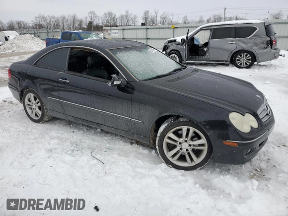 2008 Mercedes-Benz CLK 350 z VIN WDBTJ56H68F241279, wystawiony jako Copart lot #88114995 z przebiegiem 151 961 mil mil oraz Szkoda całkowita • Salvage title. Historia ofert i sprzedaży dostępna na DreamBid. Obrazek 4.
