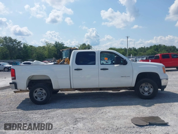 2012 GMC Sierra 2500HD with VIN 1GT11ZCG0CF194948, listed as a IAAI auction lot 42388334 with Not provided miles and . Bid and sale history available at DreamBid. Image 13.