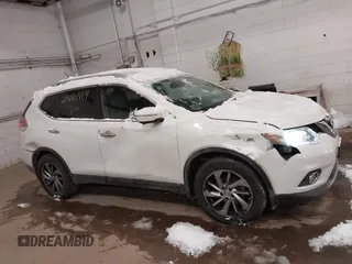 2015 Nissan Rogue SL with VIN 5N1AT2MT2FC836925, listed as a IAAI auction lot 41480969 with 152,210 mi miles. Bid and sale history available at carsss.com. Image 13.