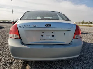 2008 Kia Spectra EX with VIN KNAFE121885515833, listed as a Copart auction lot 71814814 with 237,378 mi miles and Clean Title. Bid and sale history available at carsss.com. Image 6.
