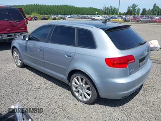 2012 Audi A3 Premium Plus z VIN WAUKFAFM0CA011051, wystawiony jako IAAI lot #42315135 z przebiegiem 136 597 mil mil oraz . Historia ofert i sprzedaży dostępna na DreamBid. Obrazek 3.