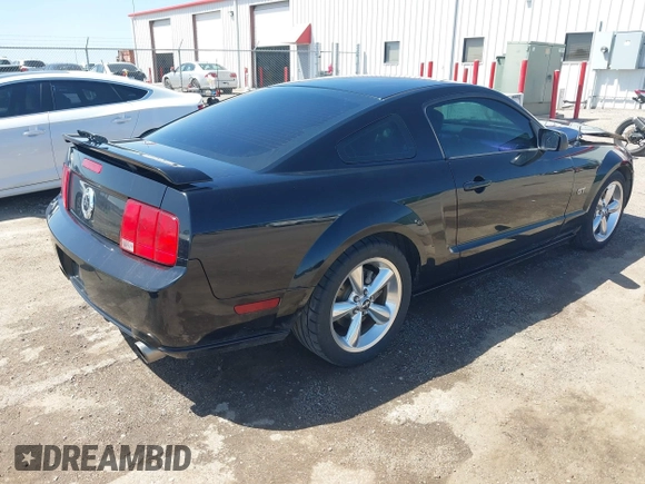 2006 Ford Mustang GT Deluxe with VIN 1ZVHT82H965254102, listed as a IAAI auction lot 41984368 with 185,498 mi miles. Bid and sale history available at carsss.com. Image 4.
