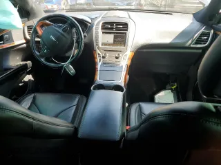 2018 Lincoln MKX Select with VIN 2LMPJ8KR7JBL13147, listed as a Copart auction lot 69709994 with 87,069 mi miles and Salvage Title. Bid and sale history available at carsss.com. Image 8.