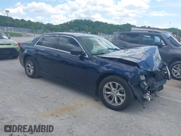 2015 Chrysler 300 Limited z VIN 2C3CCAAG6FH931679, wystawiony jako IAAI lot #42205179 z przebiegiem 209 208 mil mil oraz . Historia ofert i sprzedaży dostępna na DreamBid. Obrazek 1.