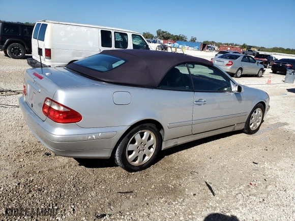 2003 Mercedes-Benz CLK-Class 3.2L with VIN WDBLK65G53T141583, listed as a Copart auction lot 80689434 with 75,452 mi miles and Salvage Title. Bid and sale history available at carsss.com. Image 3.