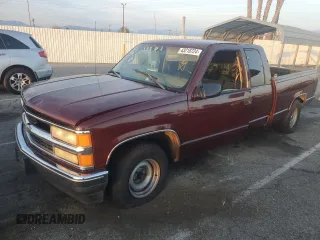 1998 Chevrolet Silverado 1500 with VIN 1GCEC19M2WE232586, listed as a Copart auction lot 43218724 with Not Provided miles and Salvage Title. Bid and sale history available at DreamBid. Image 1.