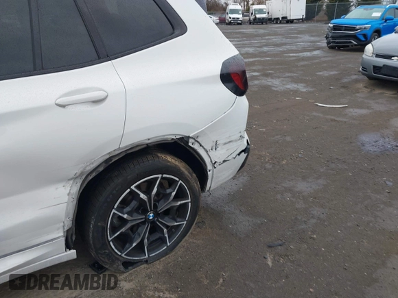 2024 BMW X3 xDrive30i with VIN 5UX53DP00R9W05606, listed as a IAAI auction lot 41730750 with 28,781 mi miles and . Bid and sale history available at DreamBid. Image 6.
