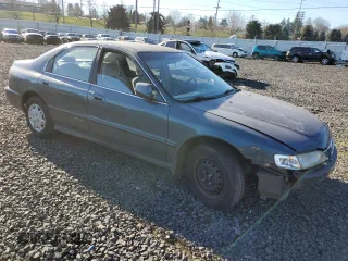 1997 Honda Accord Value with VIN 1HGCD5681VA189871, listed as a Copart auction lot 42367595 with 207,880 mi miles and Salvage Title. Bid and sale history available at carsss.com. Image 4.