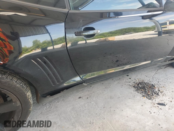 2011 Chevrolet Camaro 1LT с VIN 2G1FF1ED0B9112759, выставлен на аукционе Copart как лот 56904115 с пробегом 195 533 миль миль и Списание • Salvage title. История ставок и продаж доступна на DreamBid. Изображение 10.