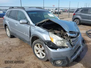 2014 Subaru Outback Premium z VIN 4S4BRCDC4E3290622, wystawiony jako IAAI lot #42460998 z przebiegiem 174 605 mil mil oraz . Historia ofert i sprzedaży dostępna na DreamBid. Obrazek 1.