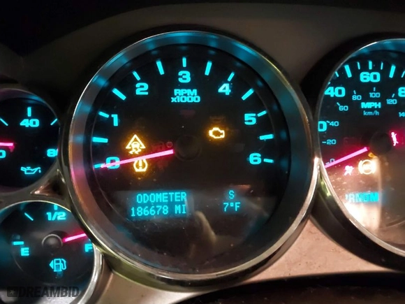 2011 GMC Sierra 1500 SLE with VIN 3GTP2VE36BG236062, listed as a IAAI auction lot 41567246 with 186,678 mi miles. Bid and sale history available at carsss.com. Image 15.