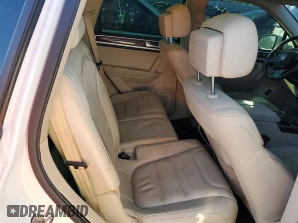 2012 Volkswagen Touareg Exec with VIN WVGEF9BP1CD010015, listed as a Copart auction lot 72646154 with 163,502 mi miles and Salvage Title. Bid and sale history available at DreamBid. Image 11.