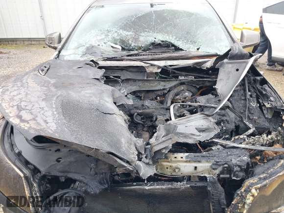 2011 Buick LaCrosse CX with VIN 1G4GA5EC0BF324492, listed as a IAAI auction lot 41619363 with Not provided miles and . Bid and sale history available at DreamBid. Image 10.