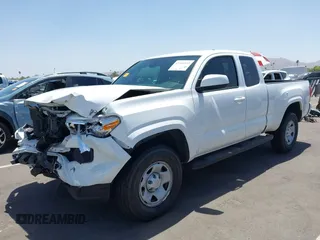 2019 Toyota Tacoma SR with VIN 5TFRX5GN3KX139213, listed as a IAAI auction lot 42261533 with 29,794 mi miles and . Bid and sale history available at DreamBid. Image 2.