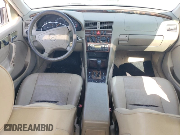 2000 Mercedes-Benz C 230 Kompressor with VIN WDBHA24G4YA839138, listed as a Copart auction lot 54525245 with 227,775 mi miles and Salvage title. Bid and sale history available at DreamBid. Image 8.