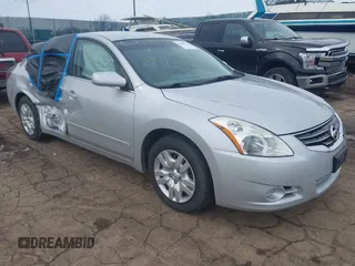 2012 Nissan Altima 2.5 SL with VIN 1N4AL2AP2CN403025, listed as a IAAI auction lot 41649270 with 68,162 mi miles. Bid and sale history available at carsss.com. Image 1.