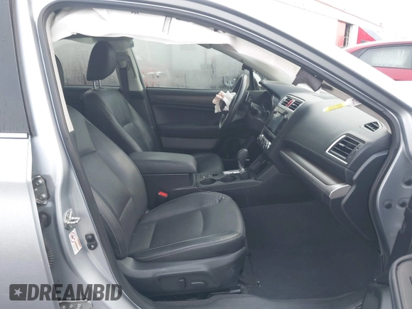 2015 Subaru Legacy Limited z VIN 4S3BNAL69F3069048, wystawiony jako IAAI lot #41579350 z przebiegiem 137 475 mil mil oraz . Historia ofert i sprzedaży dostępna na DreamBid. Obrazek 5.