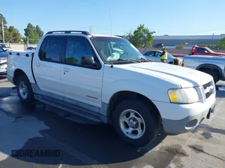 2002 Ford Explorer Sport Trac Value z VIN 1FMZU67E02UB39519, wystawiony jako IAAI lot #42151145 z przebiegiem 203 823 mil mil oraz . Historia ofert i sprzedaży dostępna na DreamBid. Obrazek 1.