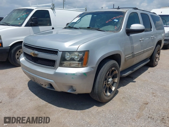 2011 Chevrolet Suburban LT с VIN 1GNSCJE02BR341808, выставлен на аукционе IAAI как лот 42394173 с пробегом 192 172 миль миль и . История ставок и продаж доступна на DreamBid. Изображение 2.