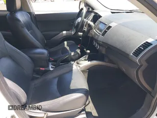 2007 Mitsubishi Outlander XLS z VIN JA4MT41X87Z022372, wystawiony jako IAAI lot #42342600 z przebiegiem 190 073 mil mil oraz . Historia ofert i sprzedaży dostępna na DreamBid. Obrazek 5.