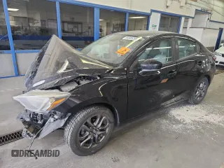 2019 Toyota Yaris L z VIN 3MYDLBYVXKY520785, wystawiony jako Copart lot #59305795 z przebiegiem Nie podano mil oraz Szkoda całkowita • Salvage title. Historia ofert i sprzedaży dostępna na DreamBid. Obrazek 1.